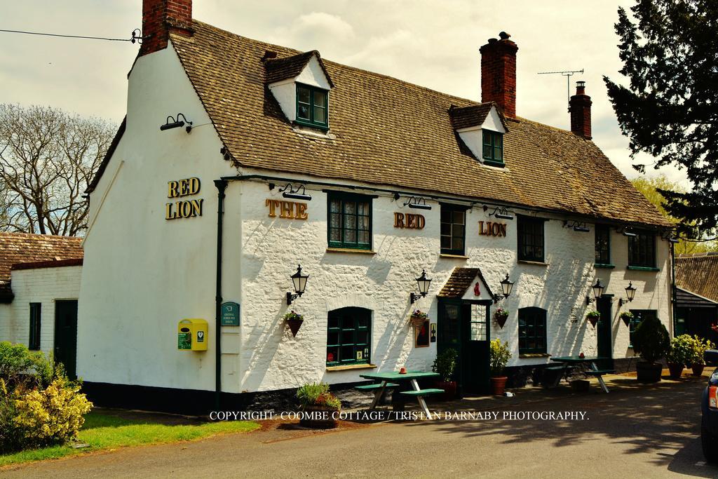 Coombe Cottage Sutton Green Екстер'єр фото
